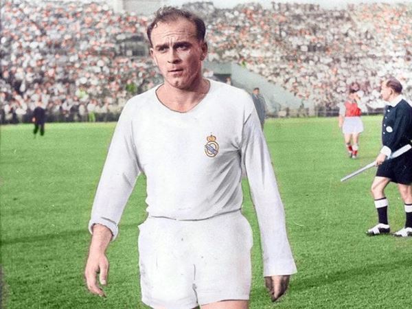 Alfredo Di Stéfano - TOP 10 cầu thủ xuất sắc nhất mọi thời đại