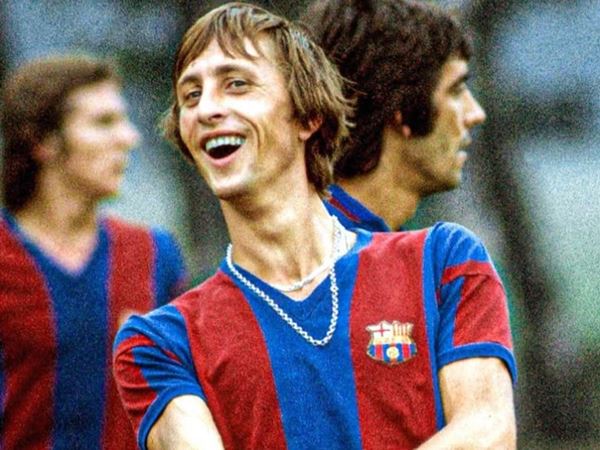 Johan Cruyff - TOP 10 cầu thủ xuất sắc nhất mọi thời đại