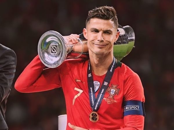 Cầu thủ ghi nhiều bàn thắng nhất cho đội tuyển quốc gia 1