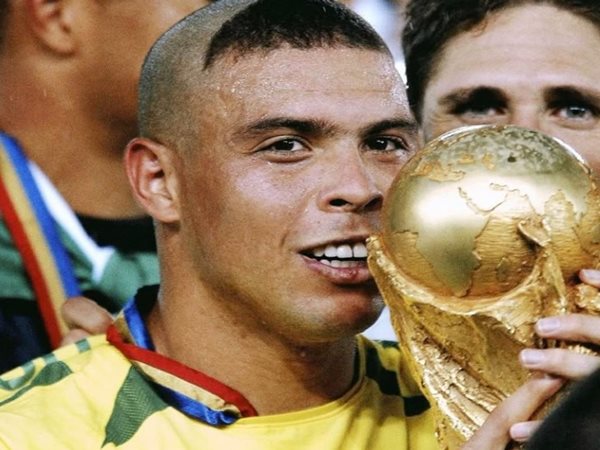 cầu thủ ghi nhiều bàn thắng nhất world cup 2