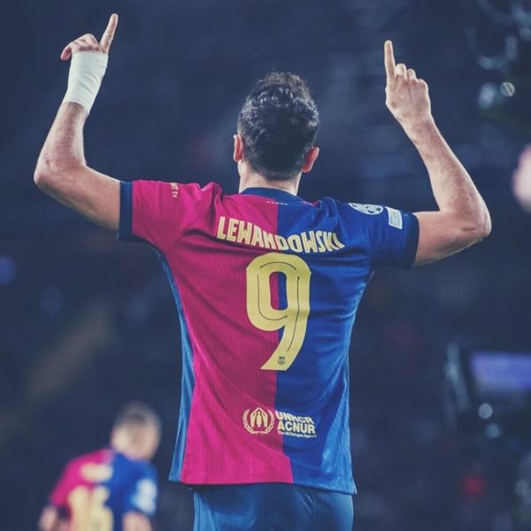 Tiền đạo số 1 thế giới là ai? Phân tích và so sánh chi tiết 4