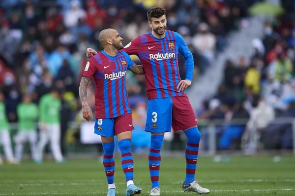 Hậu vệ huyền thoại Barca kiến trúc sư vô danh của Tiki-Taka 3 Hậu vệ huyền thoại Barca kiến trúc sư vô danh của Tiki-Taka 2 3