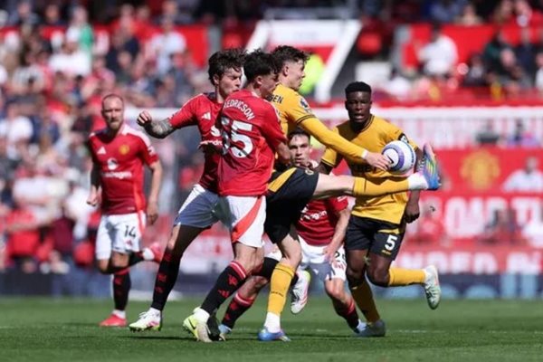 Nhận định bóng đá Wolves vs Man Utd Ngày 13/8/205: Bản lĩnh hay áp lực sẽ thắng 2